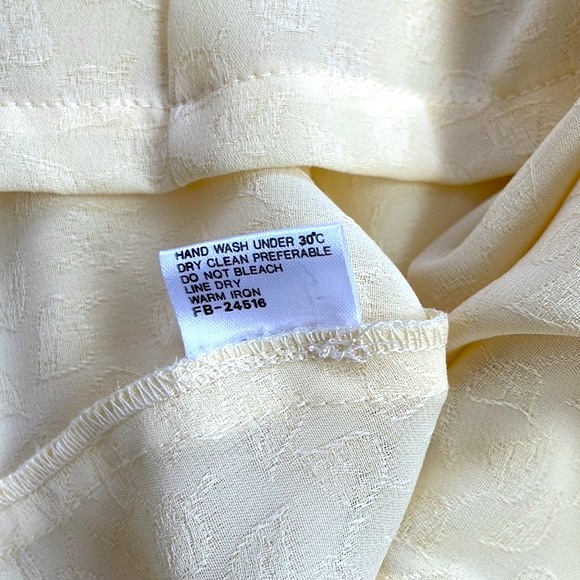 Nine to Five Ivory Blouse Size 40 - Picture 14 of 14